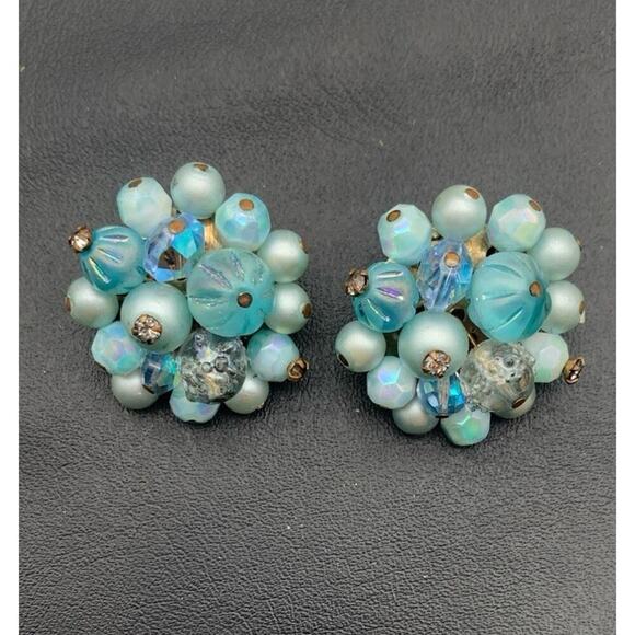 Vintage Blue Iridescent Cluster Clip On Earrings - Picture 2 of 4